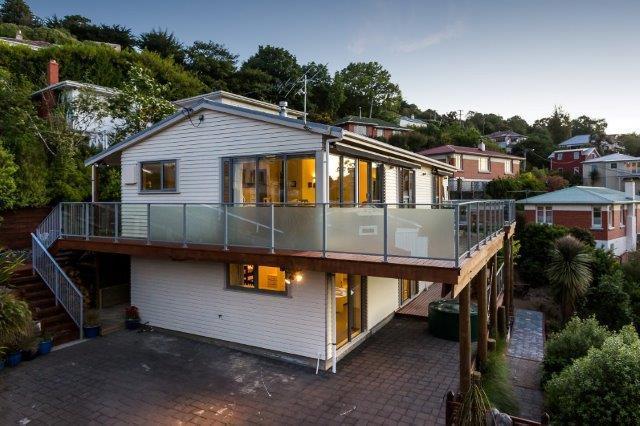 ダニーデン Sleep On The Steepest Street In The World! Bed & Breakfast エクステリア 写真